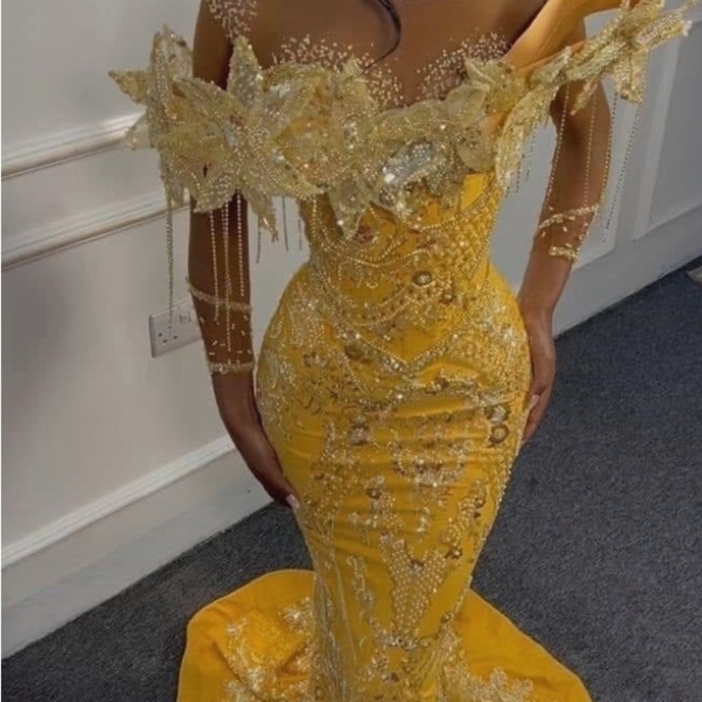 Elegant Yellow Evening Gown